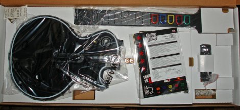 guitar_hero_3_out_of_the_box_02.jpg